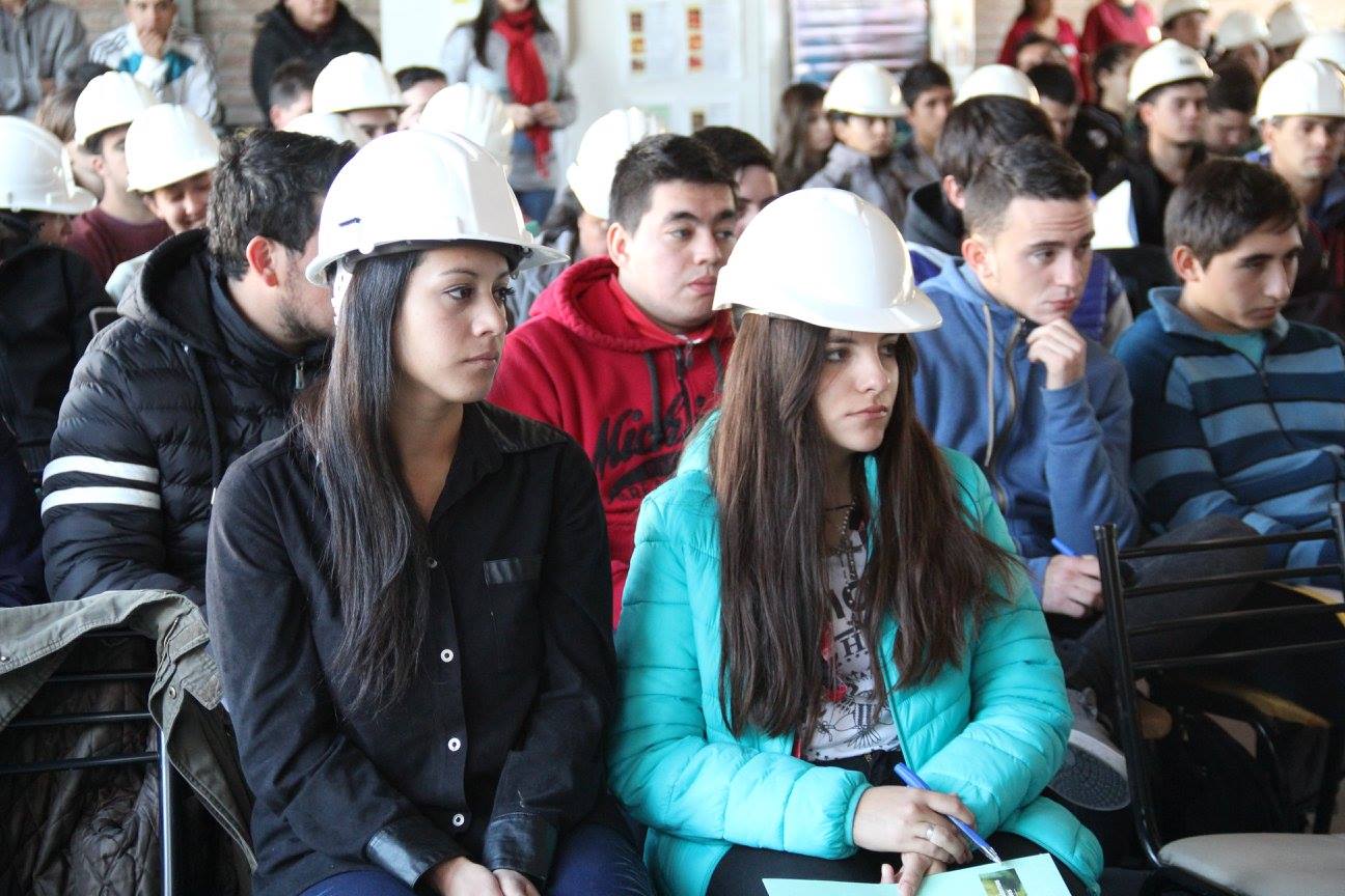 FINALIZARON CON ÉXITO LAS PRIMERAS JORNADAS TÉCNICAS DEL I.E.S